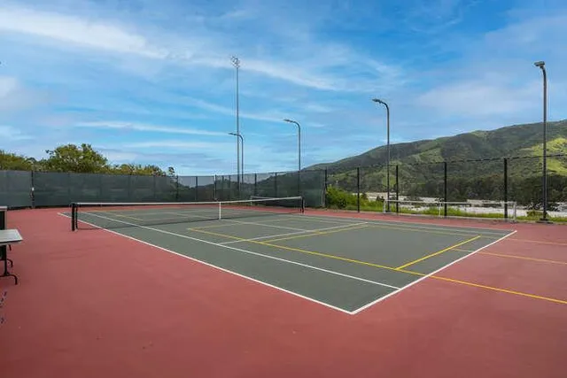 $875,000 | 733 Swallowtail Court, Brisbane, CA 94005