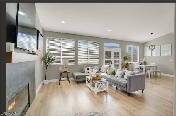 $3,295 | 11 Desert Dawn Lane, Henderson, NV 89074