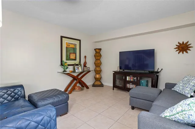 $239,900 | 5284 Willow Court, Unit 508, Orlando, FL 32811