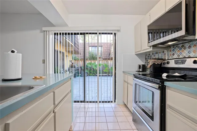 $239,900 | 5284 Willow Court, Unit 508, Orlando, FL 32811