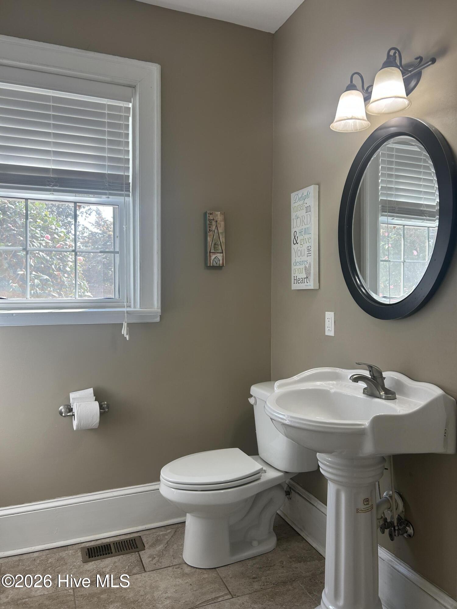 405 Sunset Avenue Clinton, NC 28328 - Photo 24 of 60 IMG_4683