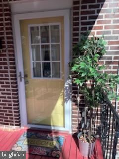 927 Edgemore Road Philadelphia, PA 19151 - Photo 4 of 18 Gallery Image 4