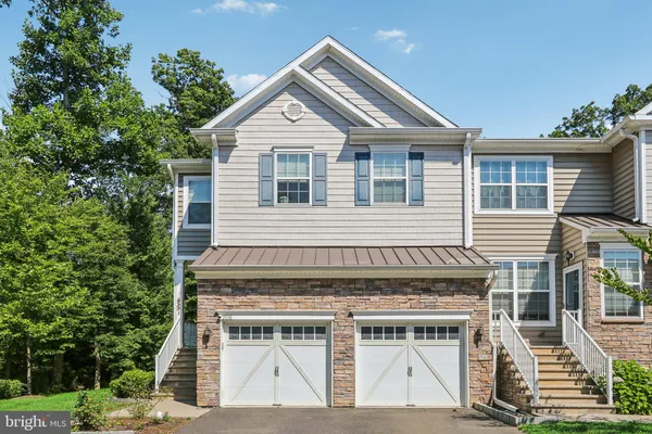 $3,950 | 206 Shields Court, Monmouth Junction, NJ 08852