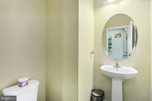 $3,950 | 206 Shields Court, Monmouth Junction, NJ 08852