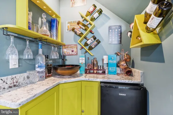 $3,950 | 206 Shields Court, Monmouth Junction, NJ 08852