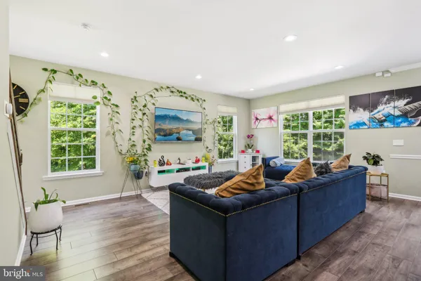 $3,950 | 206 Shields Court, Monmouth Junction, NJ 08852