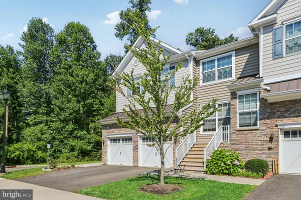 $3,950 | 206 Shields Court, Monmouth Junction, NJ 08852
