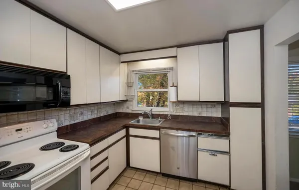 $800 | 6507 Byron Avenue, Springfield, VA 22150