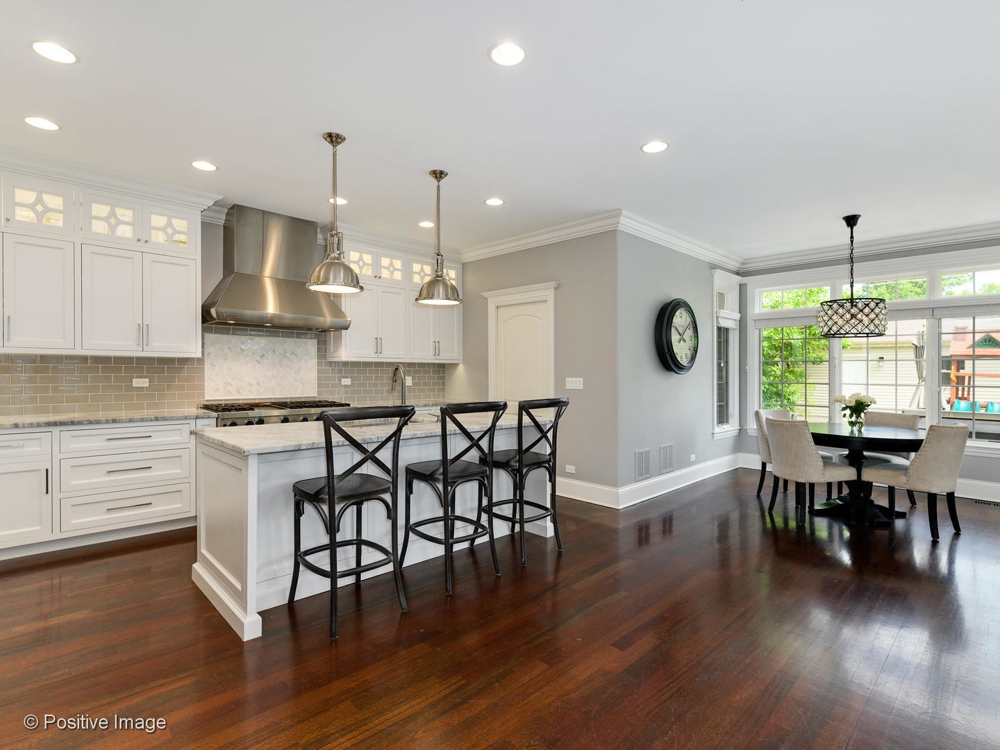 1041 Oak Street Winnetka, IL 60093 - Photo 4 of 32