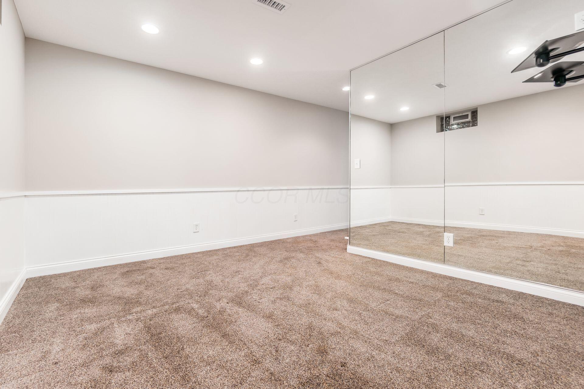 6861 Heverlo Road Sunbury, OH 43074 - Photo 55 of 104 Lower Level (6th) Bedroom