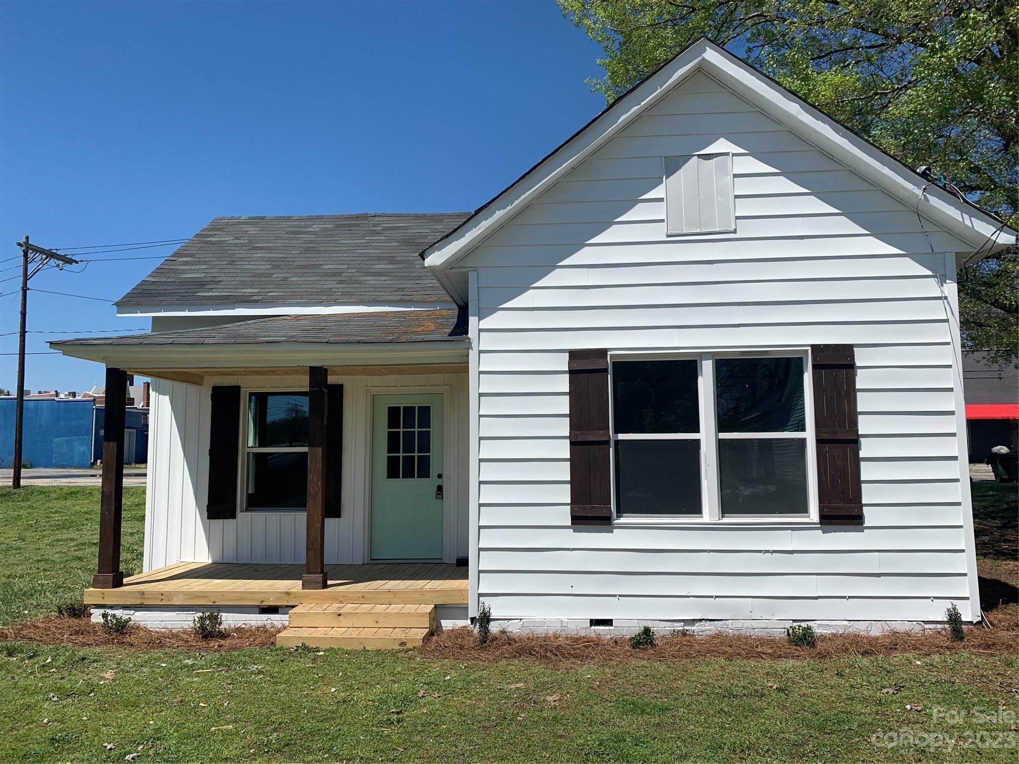 3 Elliott Street Chester, SC 29706 - Photo 1 of 9 Gallery Image 1