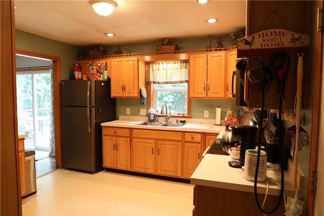 7422 Robinson Road Throop, NY 13021 - Photo 11 of 50