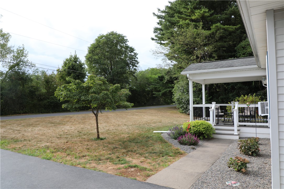 7422 Robinson Road Throop, NY 13021 - Photo 3 of 50