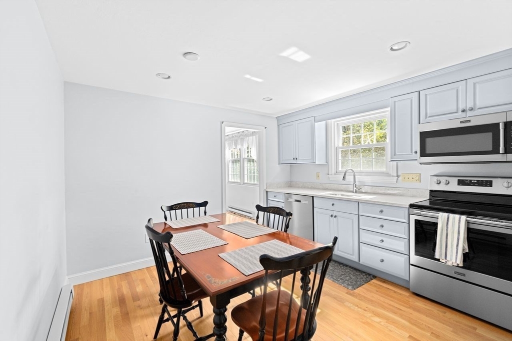 28 Riverside Drive Norwell, MA 02061 - Photo 8 of 42 Gallery Image 8