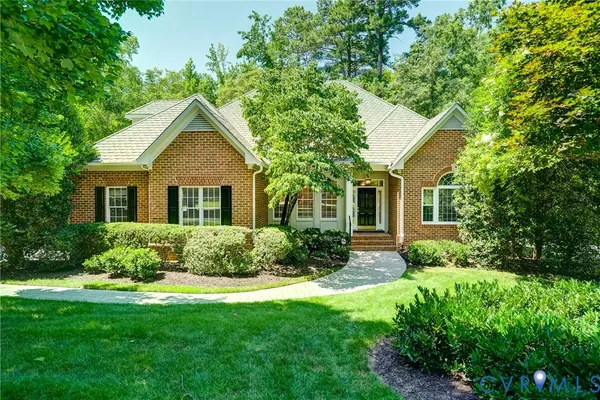 $1,050,000 | 12 East Square Lane, Richmond, VA 23238