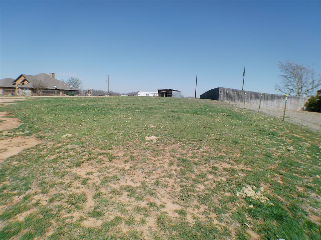 200 County Road 3170 Decatur, TX 76234 - Photo 29 of 31 a backyard of a house with lots of green space