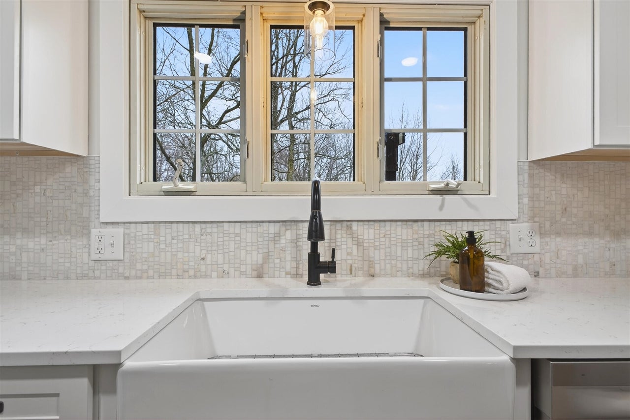 932 Lincoln Road Otsego, MI 49078 - Photo 4 of 47 Gallery Image 4
