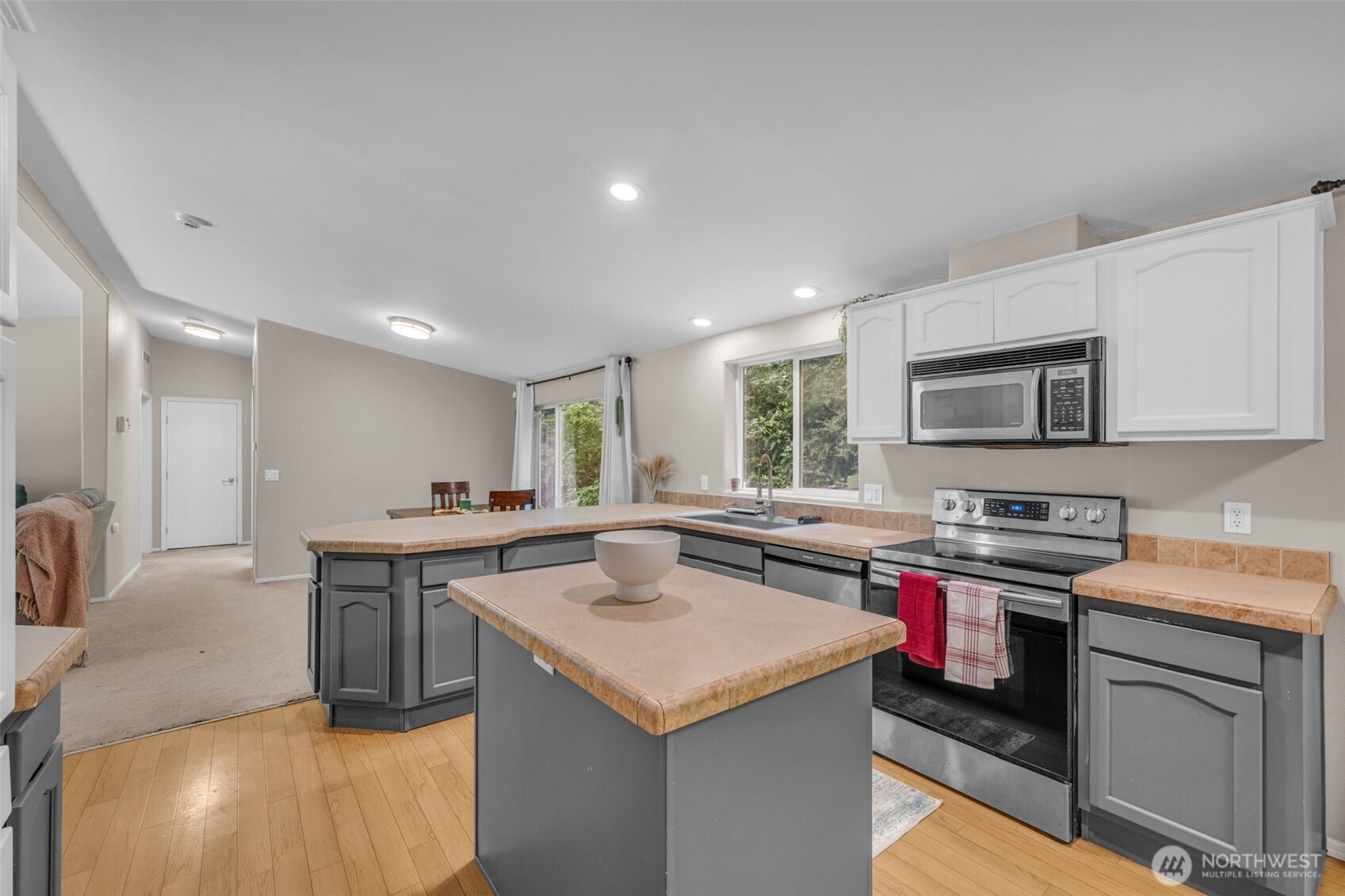 17710 Russian Road Arlington, WA 98223 - Photo 10 of 35 Gallery Image 10