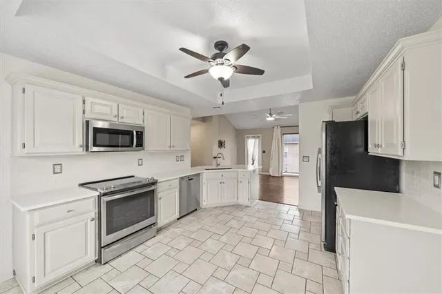 $325,000 | 747 East 124 Street, Kansas City, MO 64146