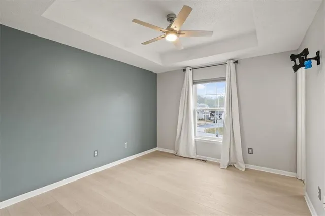 $325,000 | 747 East 124 Street, Kansas City, MO 64146