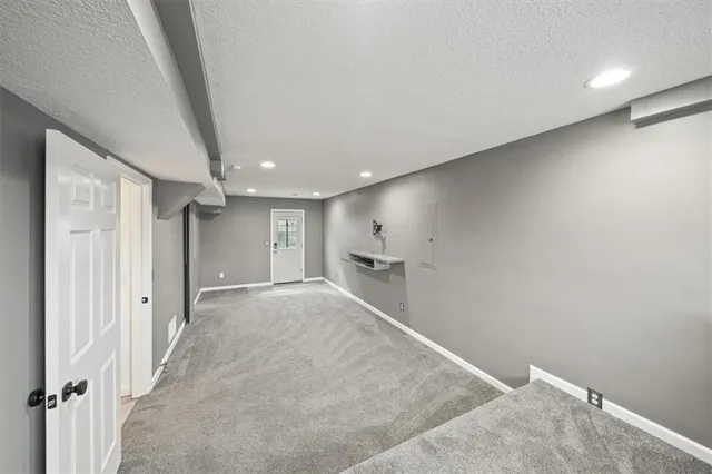 $325,000 | 747 East 124 Street, Kansas City, MO 64146