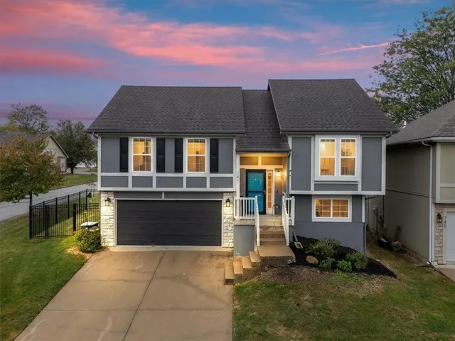 $325,000 | 747 East 124 Street, Kansas City, MO 64146