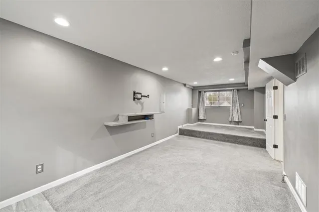 $325,000 | 747 East 124 Street, Kansas City, MO 64146