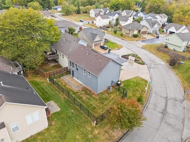 $325,000 | 747 East 124 Street, Kansas City, MO 64146