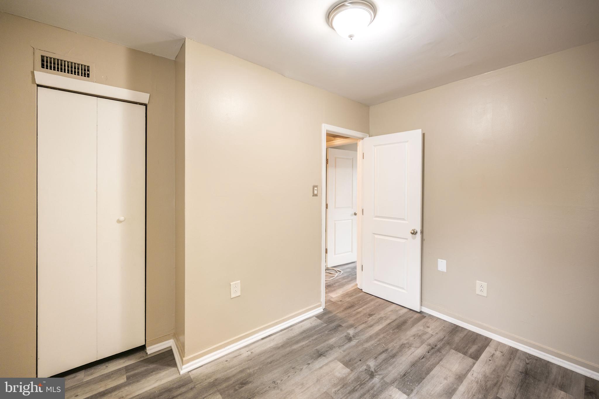 2220 Fitzwater Street, Unit 2 Philadelphia, PA 19146 - Photo 17 of 22