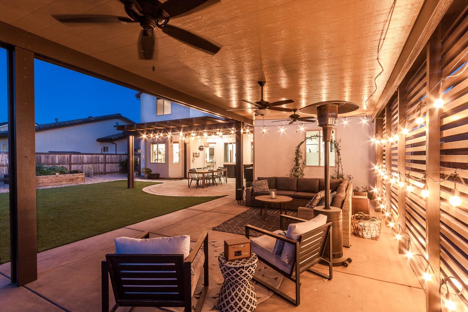 1437 Jordan Avenue Clovis, CA 93611 - Photo 41 of 53 a outdoor space with furniture