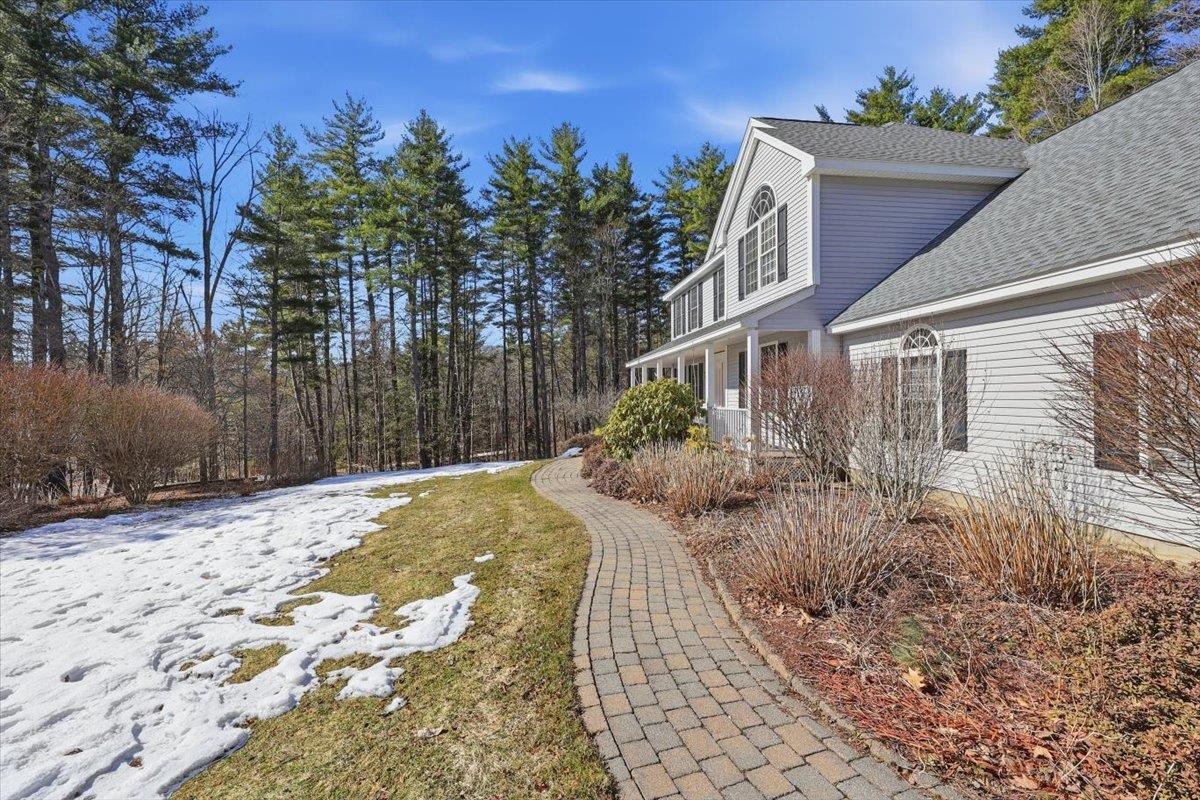 2 Walter Hill Road Mont Vernon, NH 03057 - Photo 5 of 49 Gallery Image 5