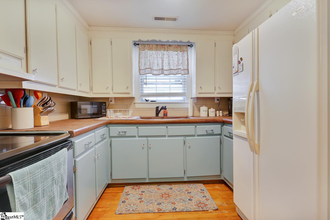 13 7th Street Greer, SC 29651 - Photo 14 of 32 Gallery Image 14
