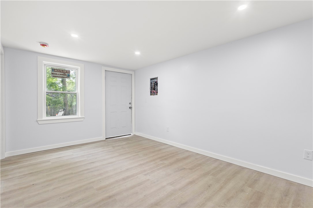 235 Main Street Cranston, RI 02831 - Photo 6 of 36