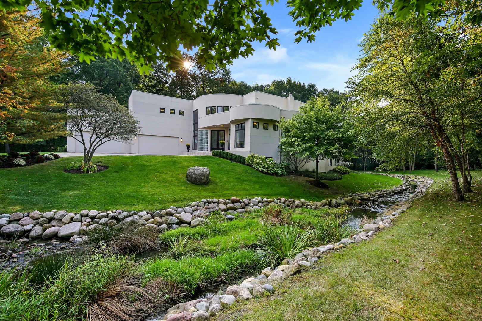 9515 Falling Waters Drive East Burr Ridge, IL 60527 - Photo 1 of 31