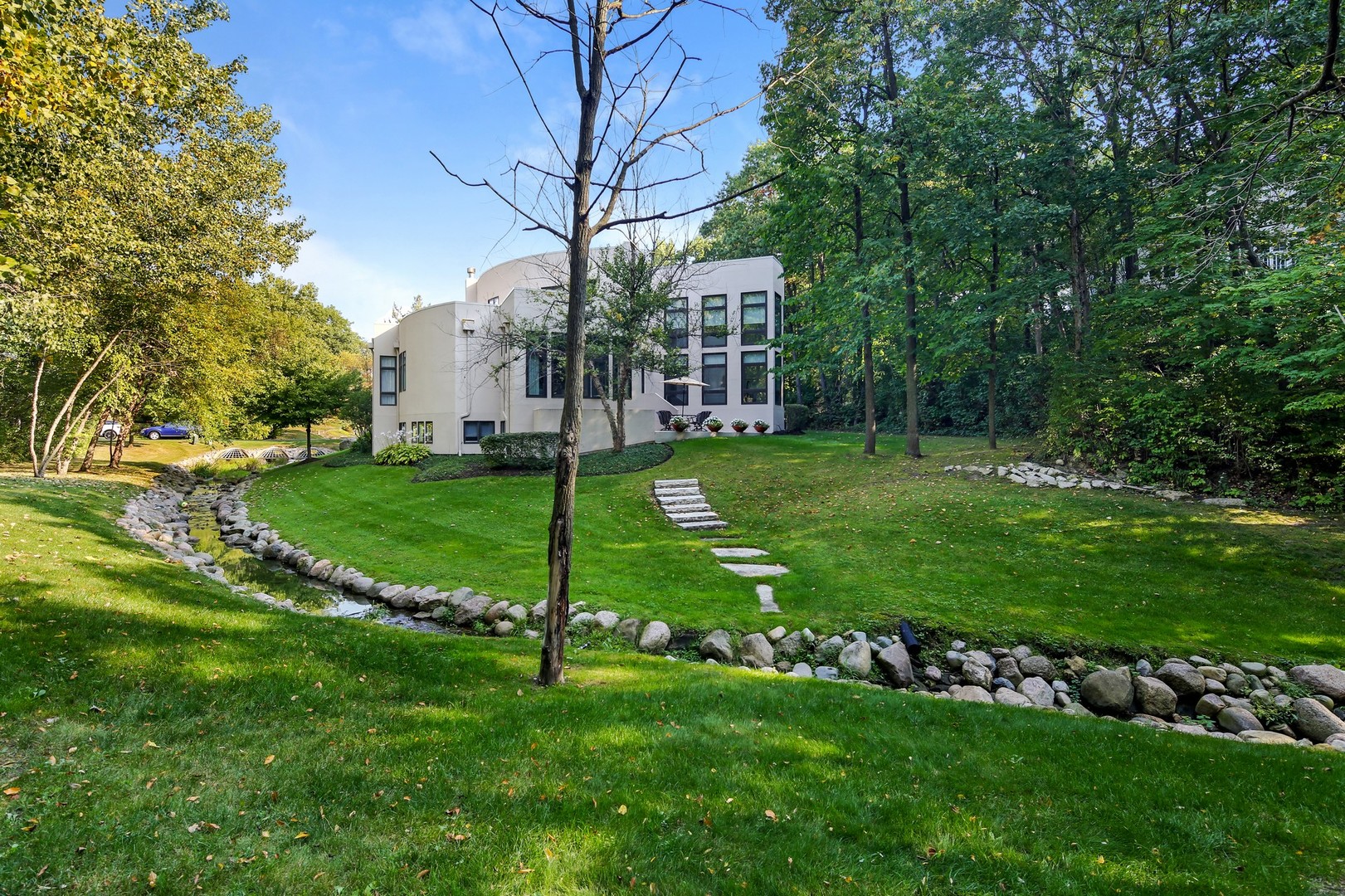 9515 Falling Waters Drive East Burr Ridge, IL 60527 - Photo 27 of 31