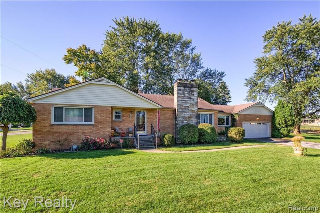5009 West Albain Road Monroe, MI 48161 - Photo 1 of 28