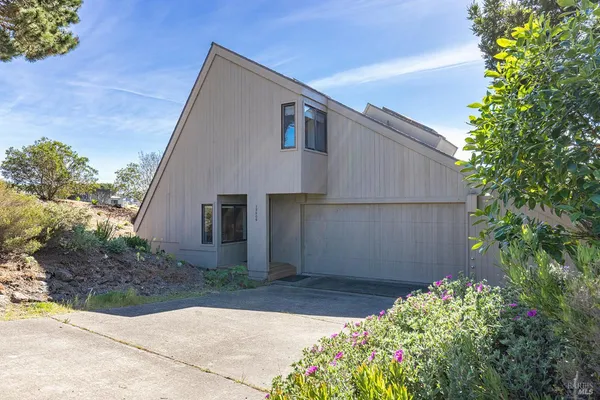 $999,000 | 19909 Heron Drive, Bodega Bay, CA 94923