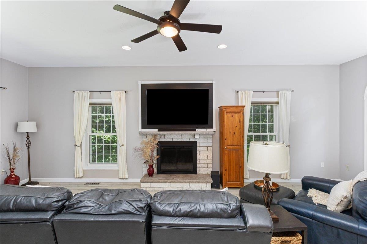 12 Glenwood Road Windham, NH 03087 - Photo 8 of 41 Gallery Image 8