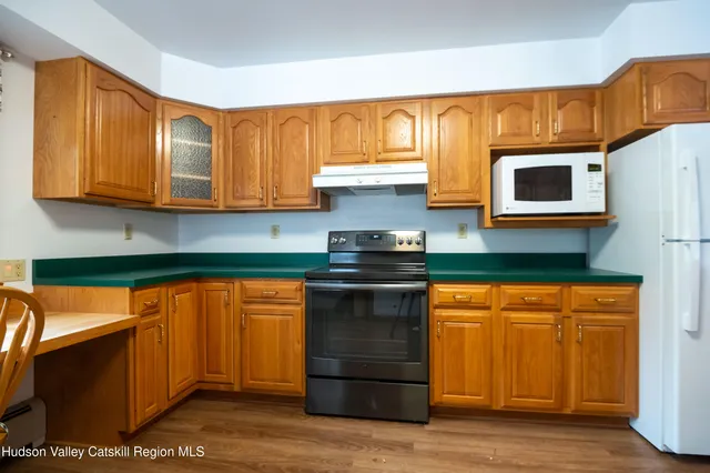 $289,900 | 2428 Indian Fields Road, Feura Bush, NY 12067