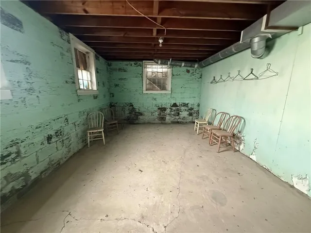 $69,000 | 601 6th Street, Blythedale, MO 64426