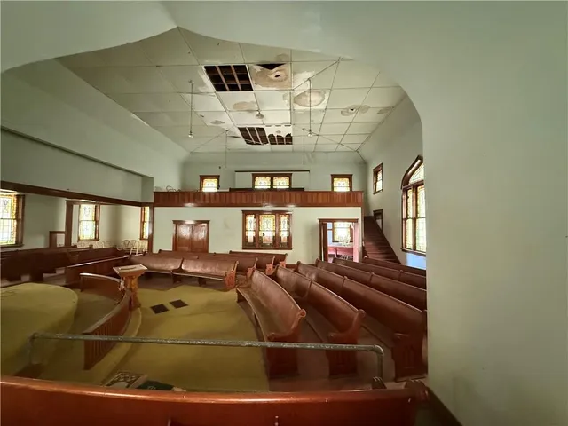 $69,000 | 601 6th Street, Blythedale, MO 64426