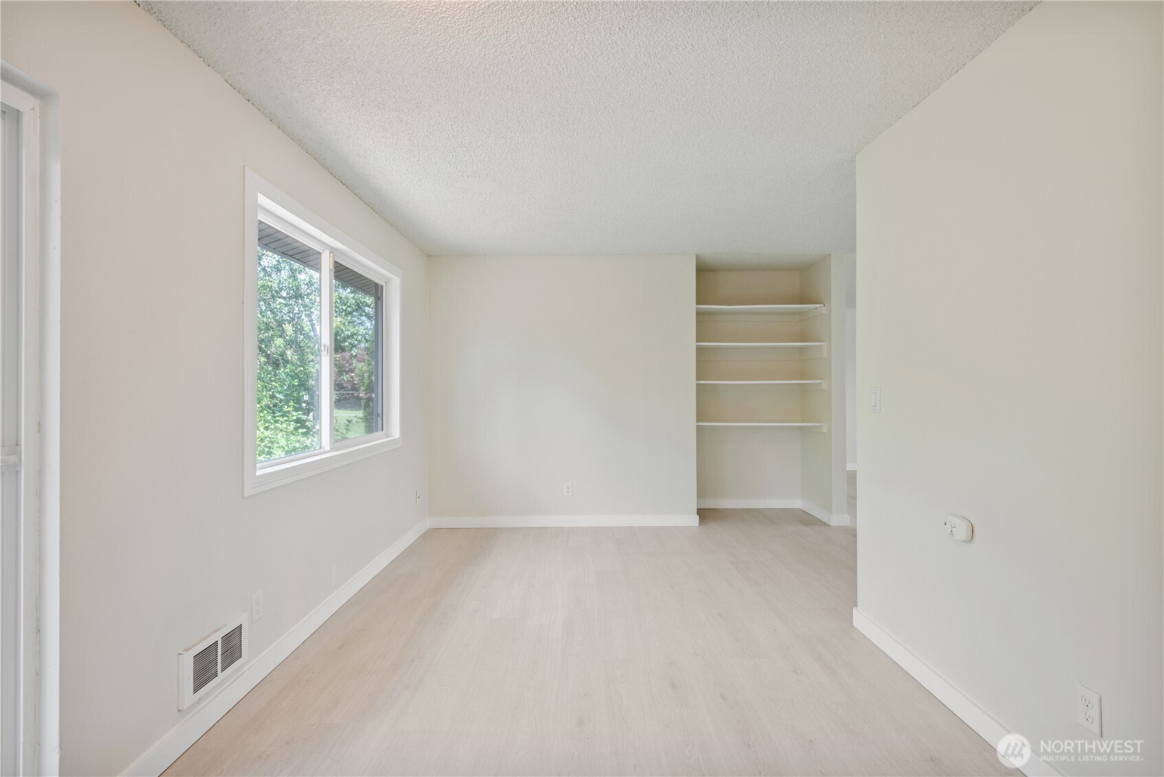 1703 33rd Avenue Longview, WA 98632 - Photo 10 of 30