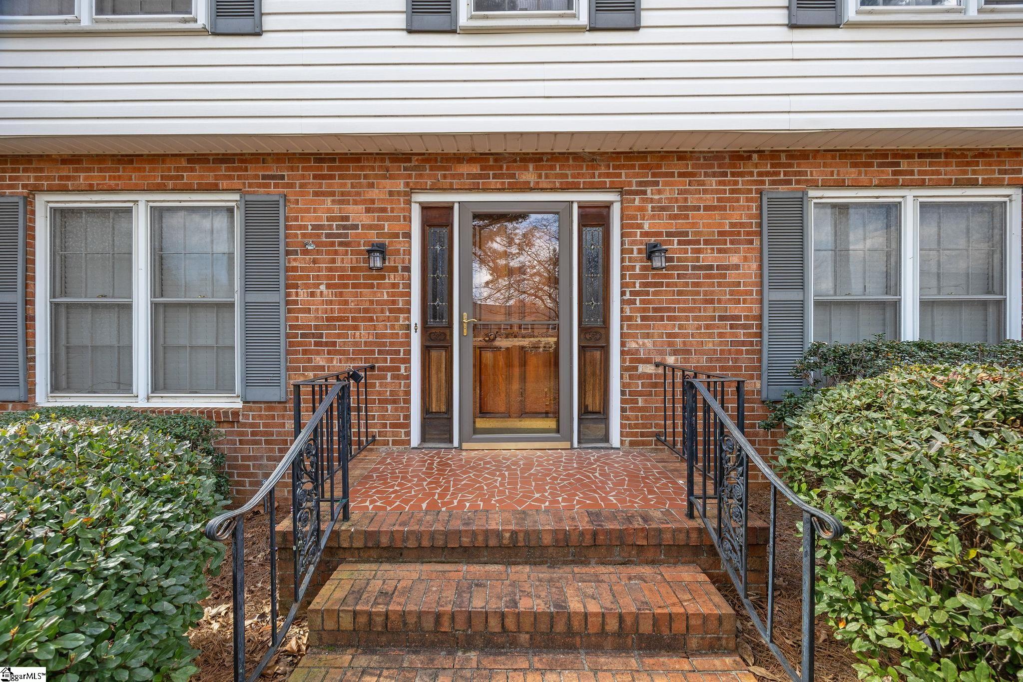 110 Sugar Creek Road Greer, SC 29650 - Photo 4 of 46 Gallery Image 4