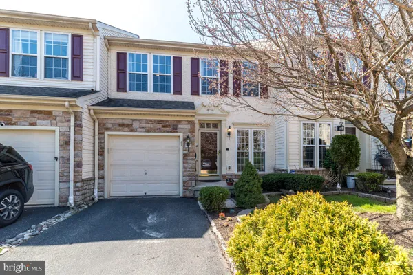 $399,900 | 82 Brookview Lane, Pottstown, PA 19464