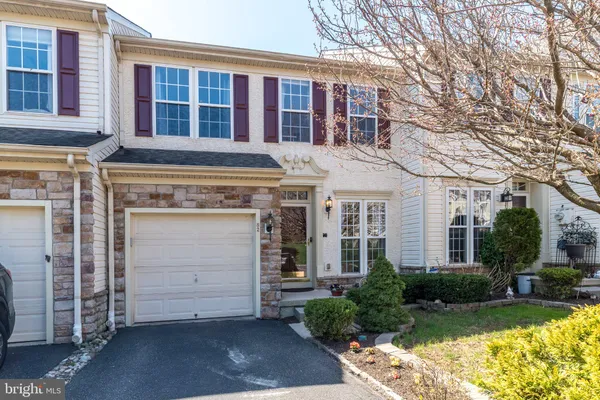 $399,900 | 82 Brookview Lane, Pottstown, PA 19464