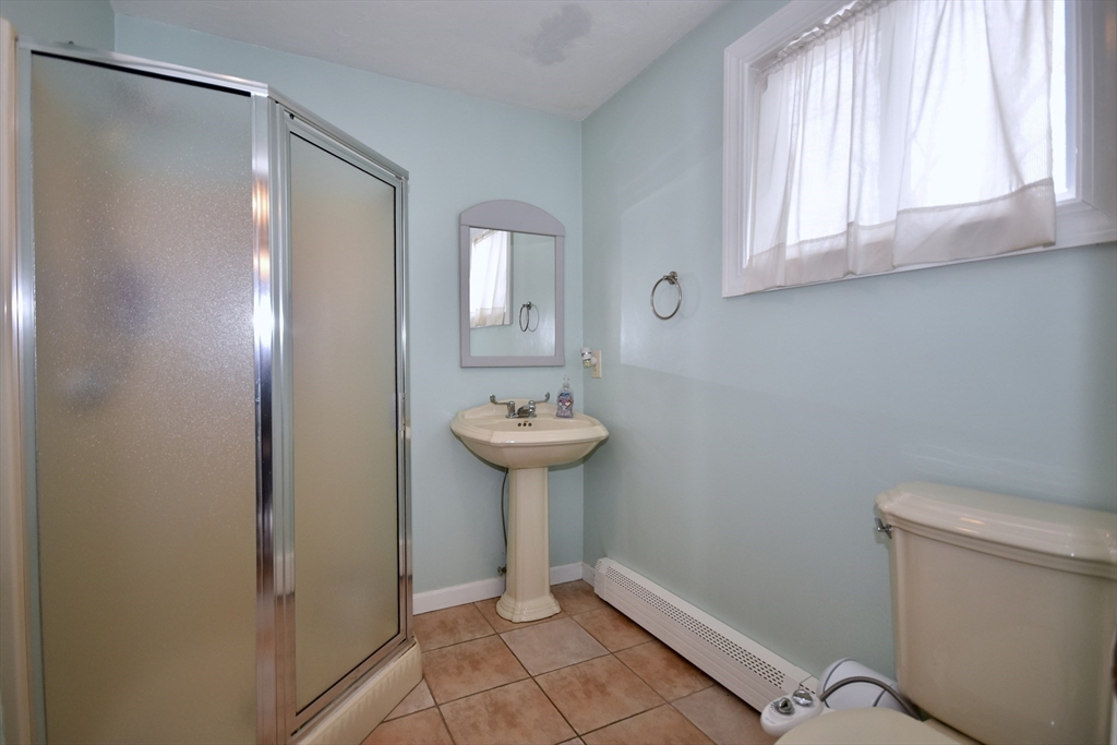 32 Gault Road Wareham, MA 02576 - Photo 9 of 23