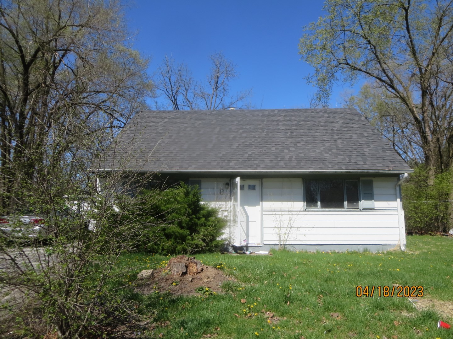 8 Allegheny Court Park Forest, IL 60466 - Photo 2 of 12 a front view of a house with garage
