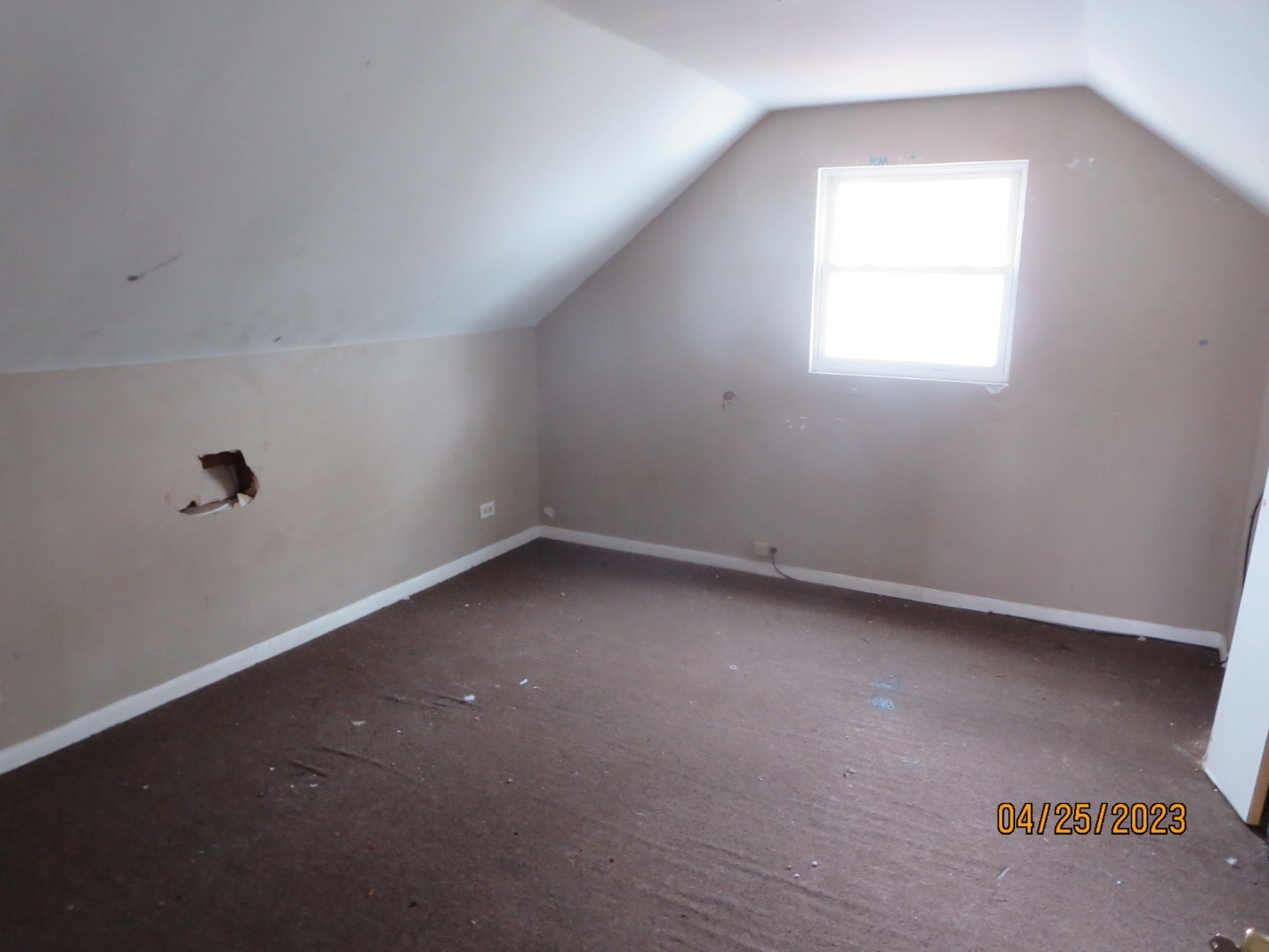 8 Allegheny Court Park Forest, IL 60466 - Photo 10 of 12 an empty room with a window