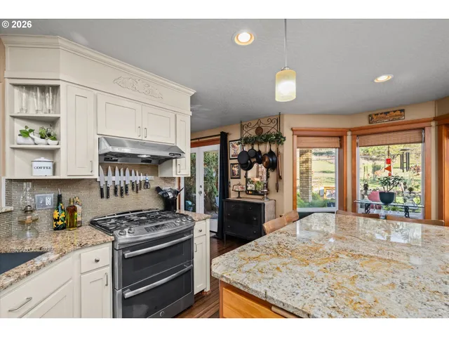 $545,900 | 2309 35th Street, Springfield, OR 97477