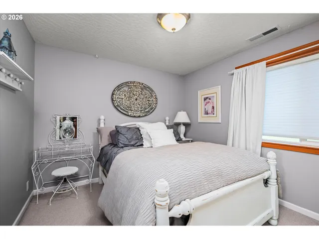 $545,900 | 2309 35th Street, Springfield, OR 97477